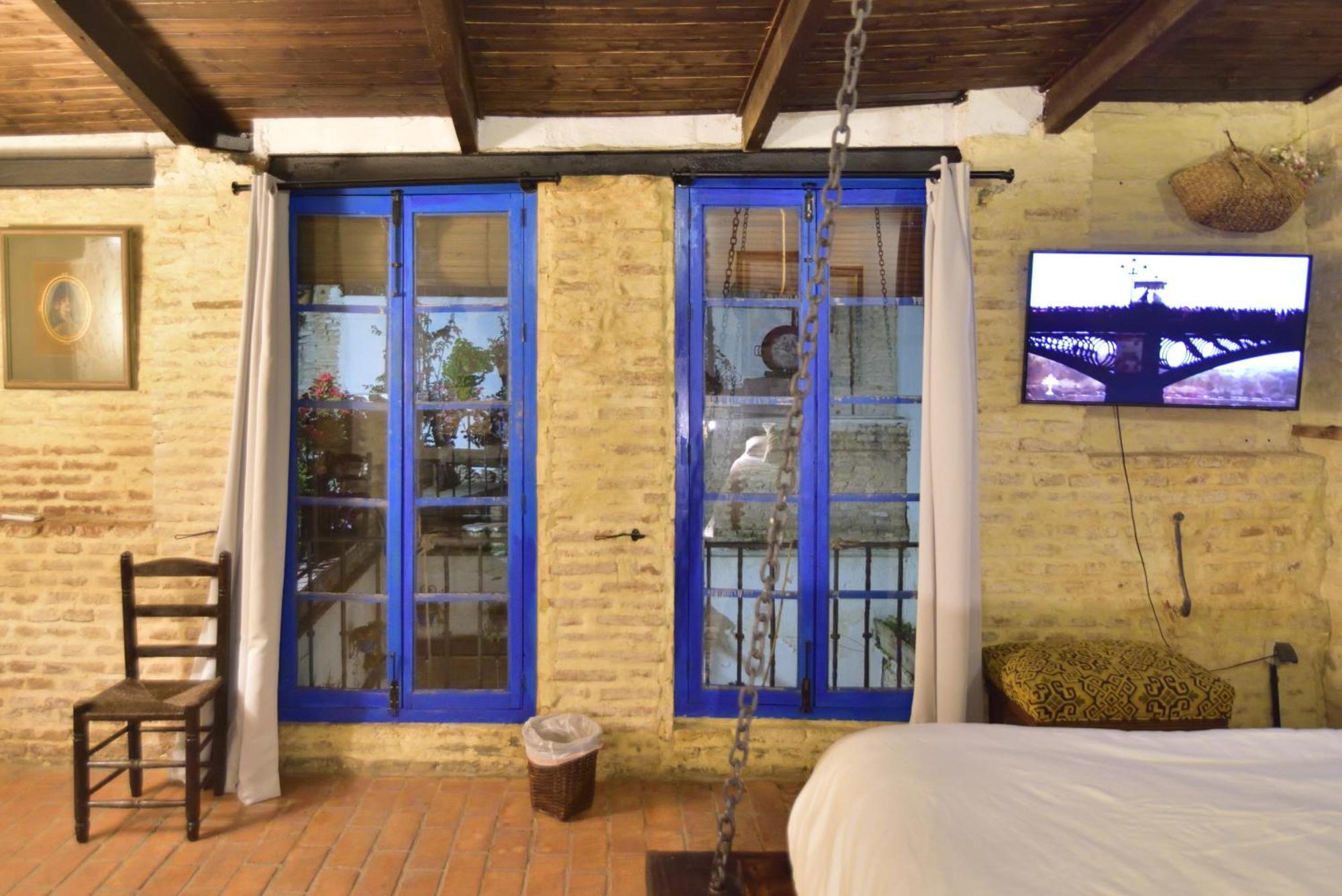 Suite Dona Ines Barrio Santacruz เซบีญา ภายนอก รูปภาพ