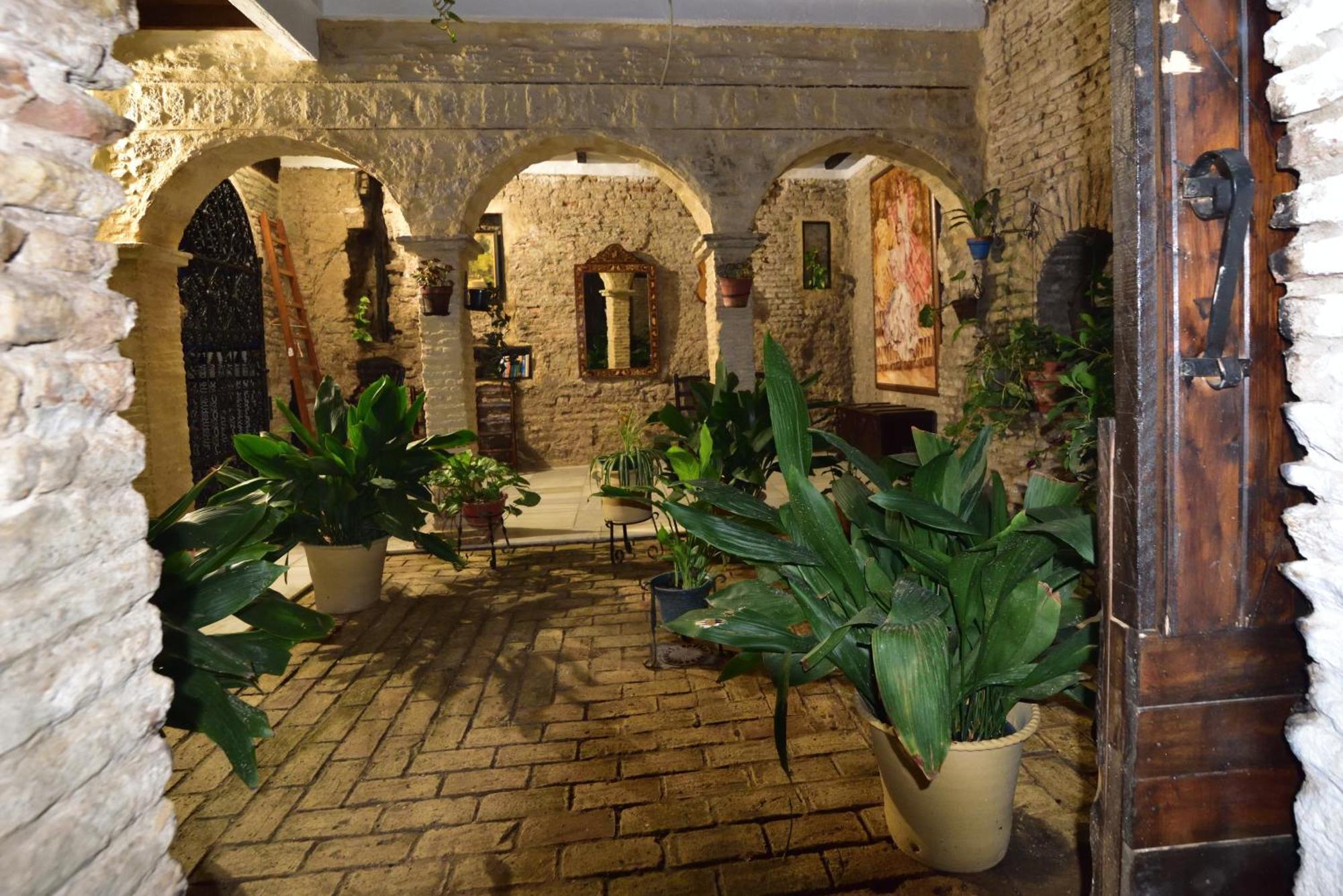 Suite Dona Ines Barrio Santacruz เซบีญา ภายนอก รูปภาพ